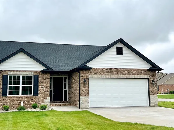 580 Ford St, Freeburg, IL 62243