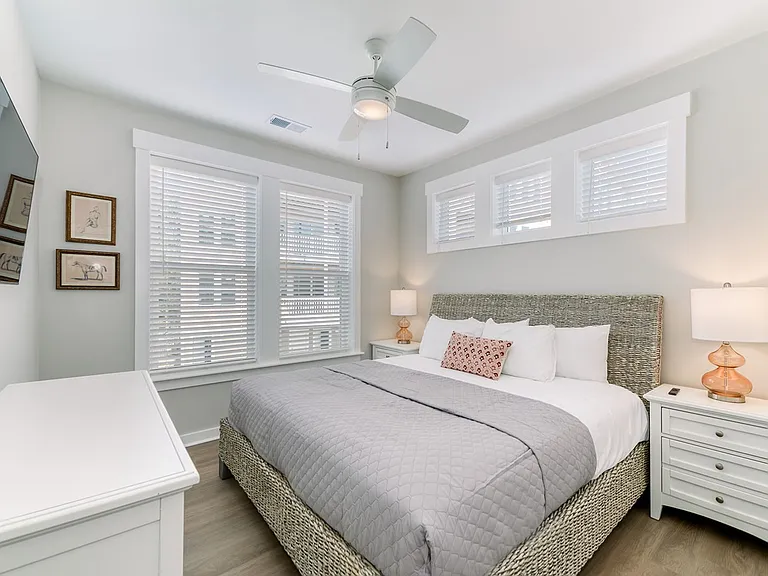 1703 Paget Rd #301 — Photo 9