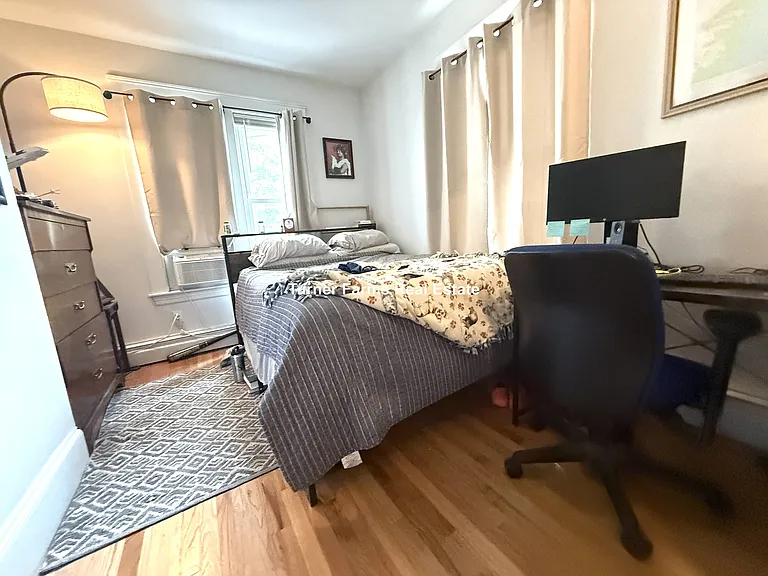 2 Ivaloo St #1A — Photo 8