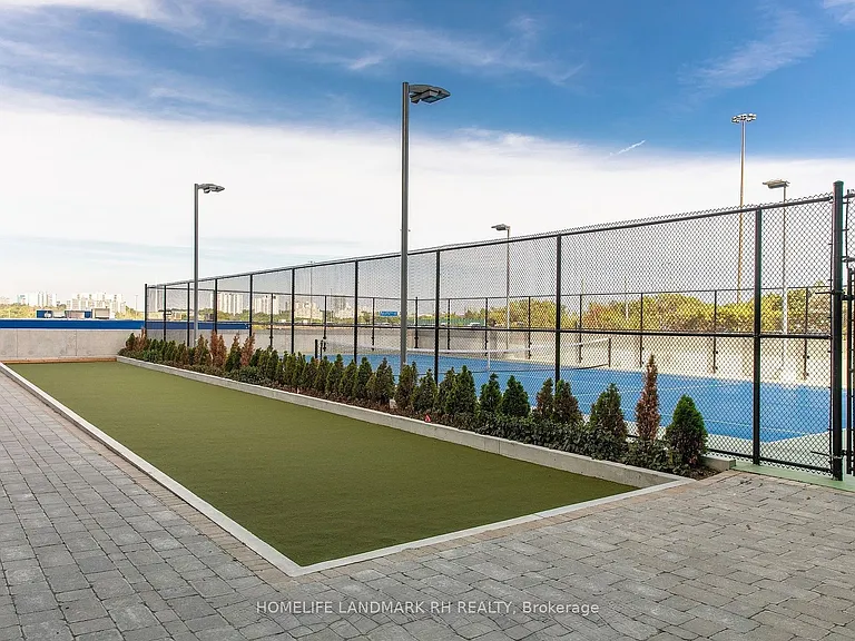 27 McMahon Dr #610 — Photo 22