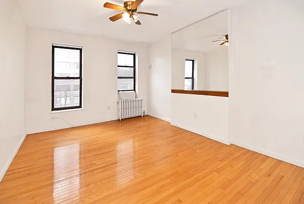 Rented by Ledvech Group | media 9