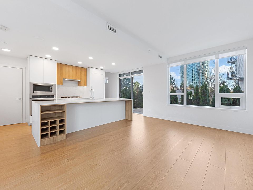 1st image of 10160 133rd St #4