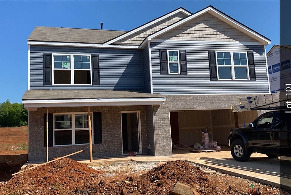 2nd image of 608 Clay Dr