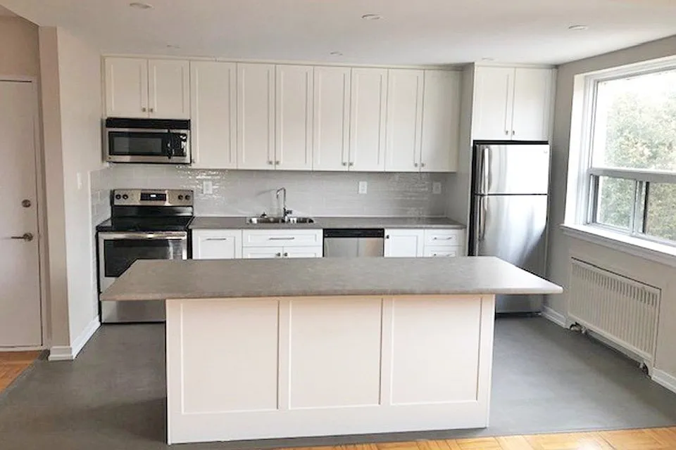 162 Berry Road — Photo 3