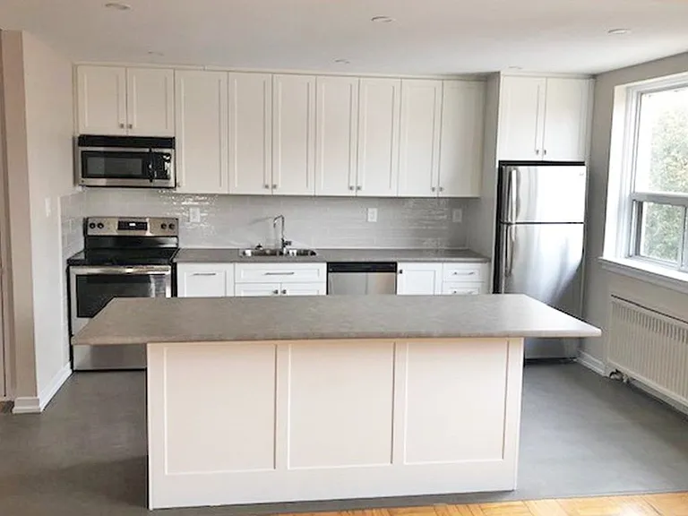 162 Berry Rd — Photo 3