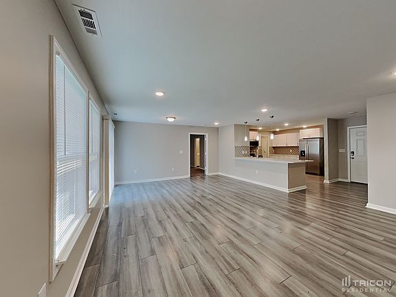 2nd image of 6645 Echo Ln