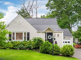 31 Salem Rd, New Providence, NJ 07974