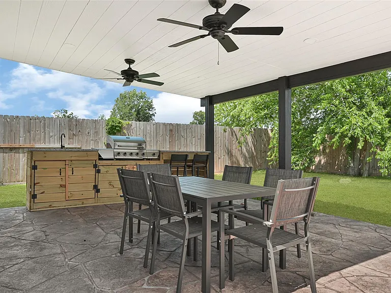 12115 Wood Forest Dr — Photo 38