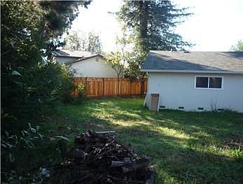 2nd image of 102 Calvin Pl