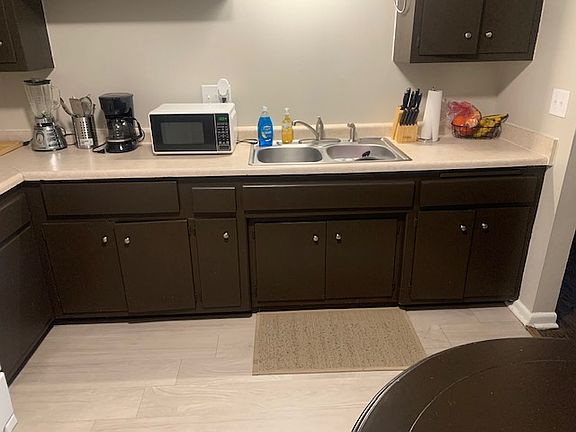 2nd image of 3070 W Fardale Ave APT 8