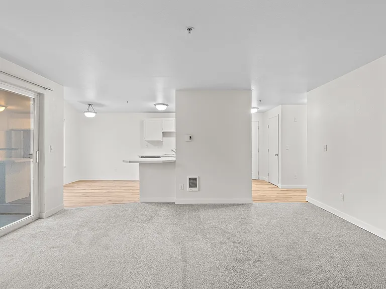 Spacious 2x2 Apartment Homes in Central Tacoma! — Photo 23