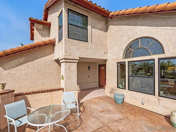 3rd image of 1095 Paseo Entrada