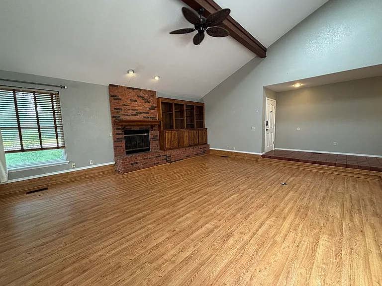 1302 Briar Creek Rd — Photo 5