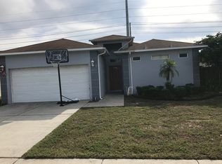 8422 Sun Dr, Port Richey, FL 34668
