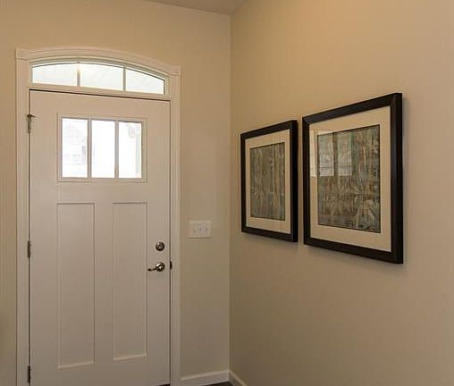 3rd image of 3306 Heatherstone Dr