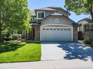 9504 Troon Village Dr, Lone Tree, CO 80124