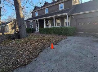 412 Frontier Rd, Lawrence, KS 66049