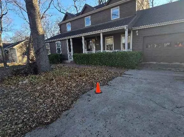 412 Frontier Rd, Lawrence, KS 66049