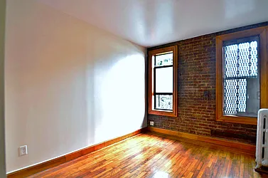 Rented by CITY SKYLINE REALTY INC