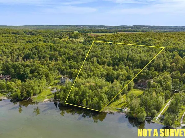 5185 E Burt Lake Rd, Cheboygan, MI 49721