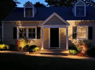 16 Lindbergh Ln, Basking Ridge, NJ 07920