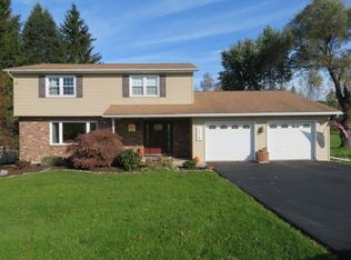 1014 Beach Rd, Apalachin, NY 13732