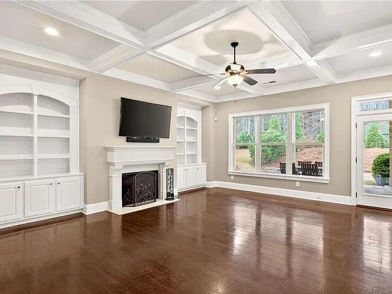 2607 Lulworth Ln — Photo 11