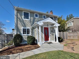 2104 N Madison St, Arlington, VA 22205