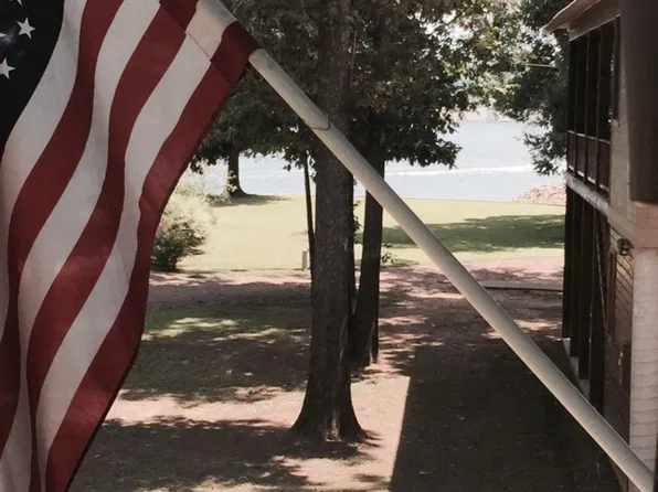 62 Forrest Ln, Bath Springs, TN 38311