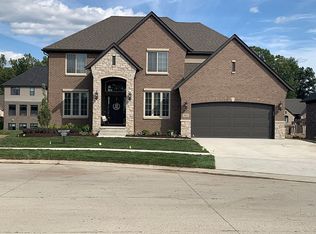 50052 Colony Ct, Macomb, MI 48044