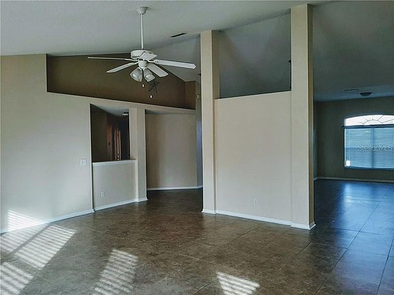 3rd image of 3022 Sand Stone Cir