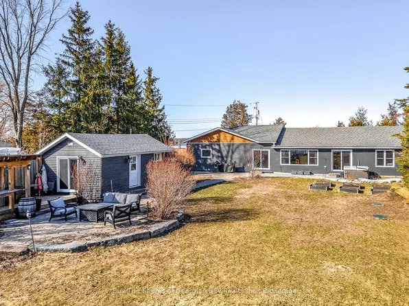 17 Wilcox Rd, Tay, ON L0K 2C0