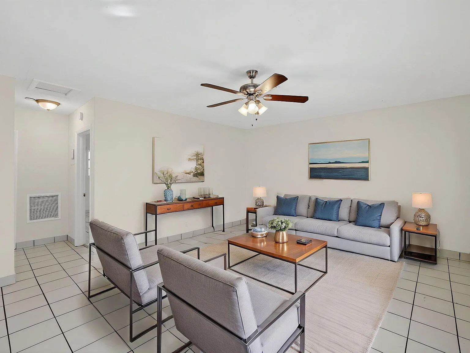 2 bed, 1.0 bath, 6264 sqft, $1,950 — Photo 4