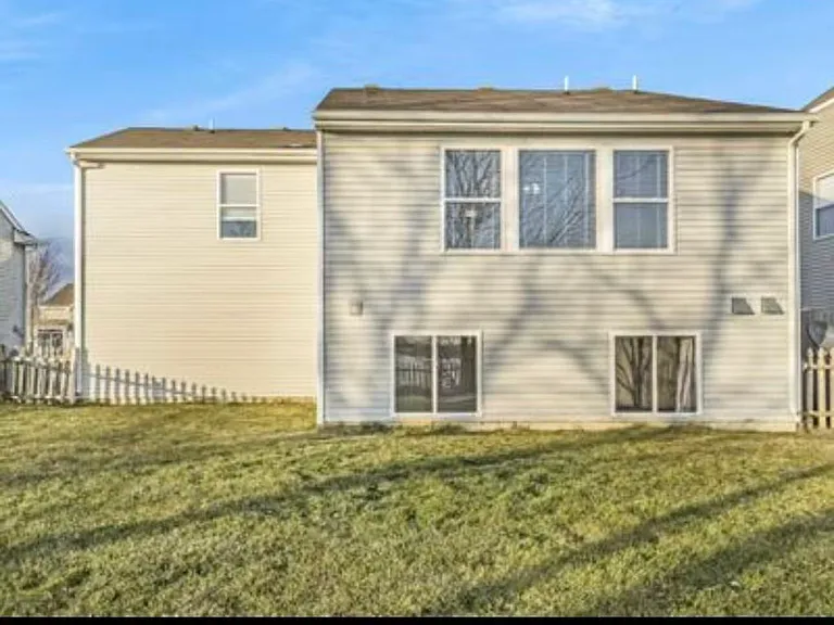 1319 Odell Farm Ln — Photo 2