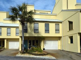 8520 Gulf Boulevard Ut, Navarre, FL 32566