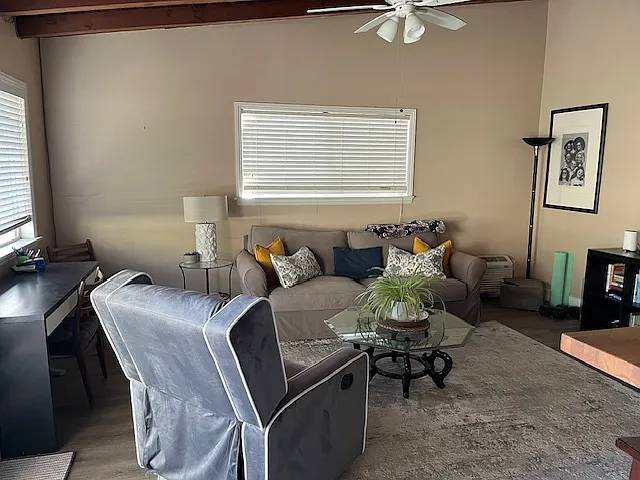 2 bed, 1000 sqft, $3,950 — Photo 2