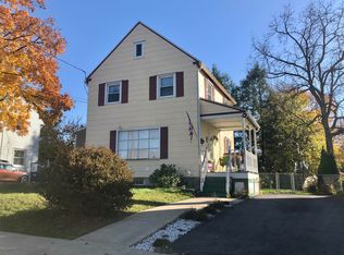15 Cayuga St, Forty Fort, PA 18704