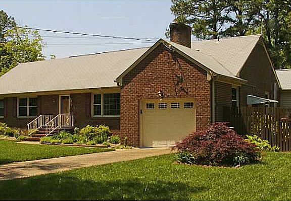 2nd image of 201 Parker Ln