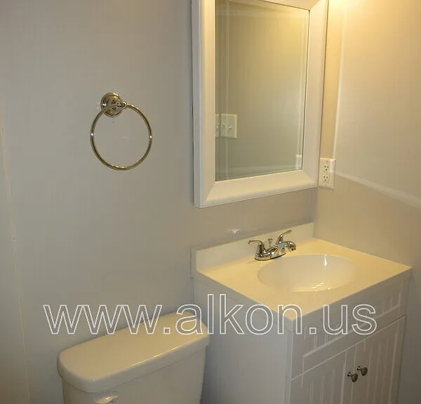 1097 Roseanne Ave — Photo 8