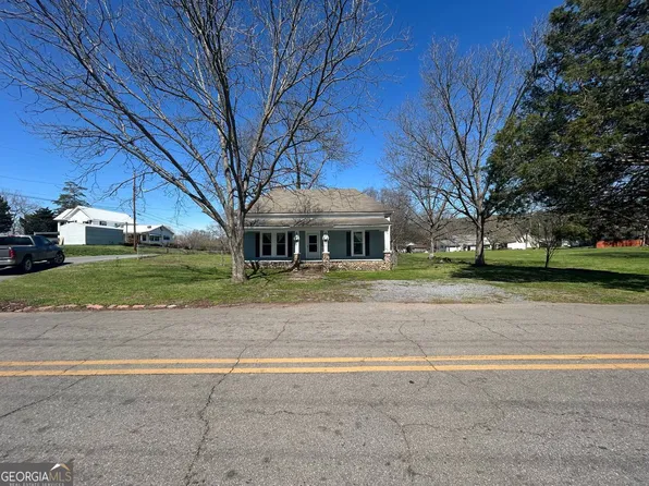 186 Calhoun St, Fairmount, GA 30139