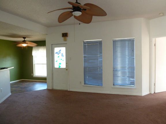 5th image of 2616 Alana Ln