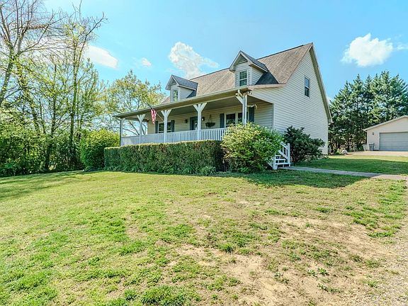 2nd image of 2077 Grey Ridge Rd