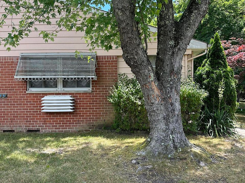 1st image of 36 Moccasin Drive #B