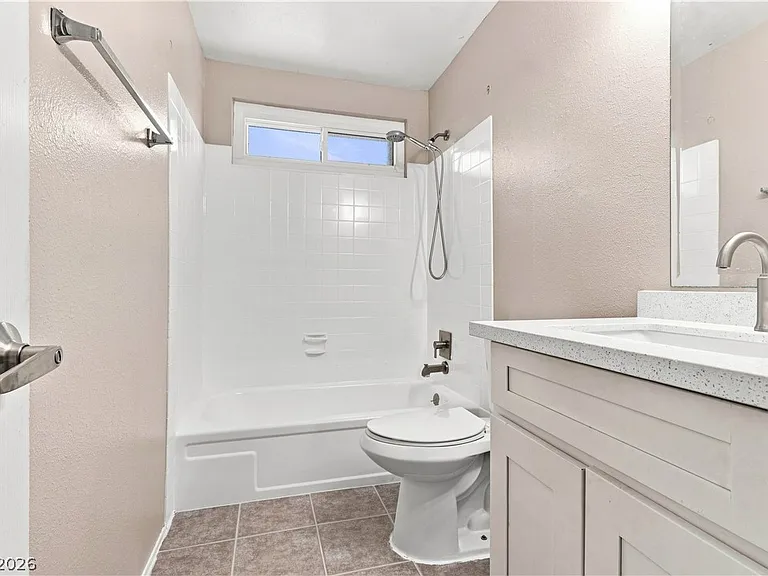 4815 Castle Rock Ct — Photo 26