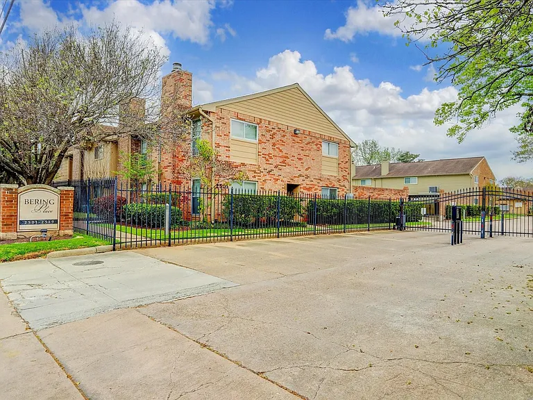 2501 Bering Dr #5 — Photo 13