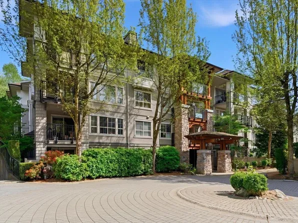 2966 Silver Springs Blvd #310, Coquitlam, BC V3E 3S1