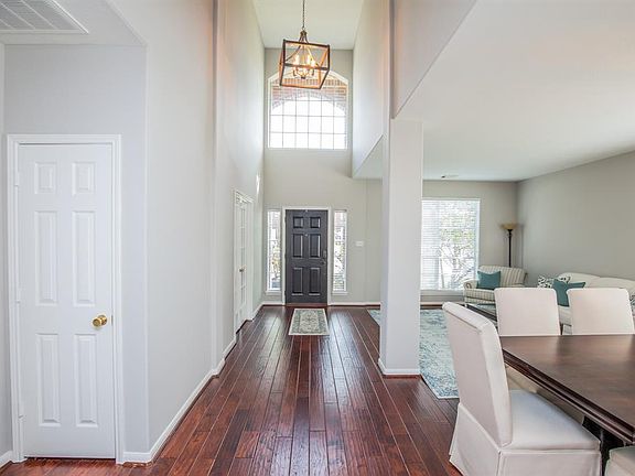 Vaulted ceilings add elegance and a grandness to your foyer.