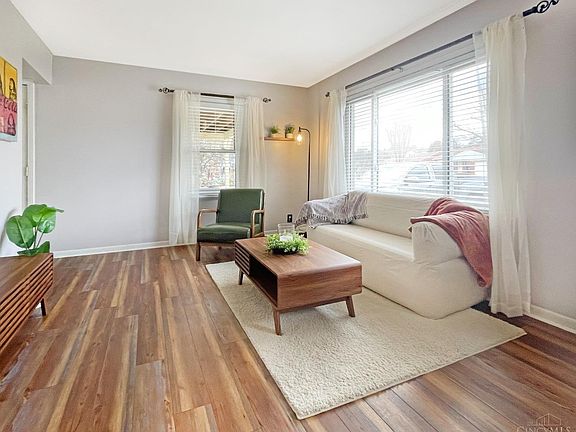 3rd image of 723 Brookwood Ave