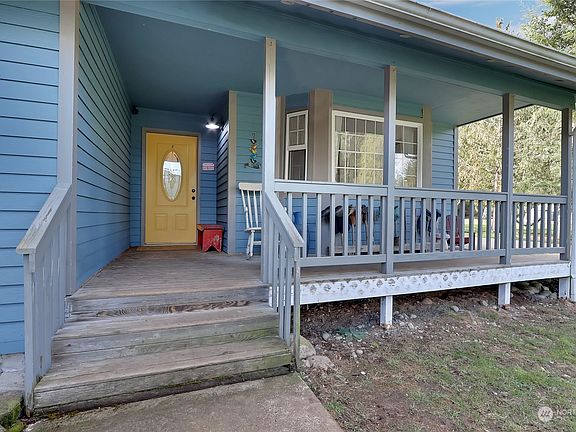 4th image of 33612 36th Avenue E
