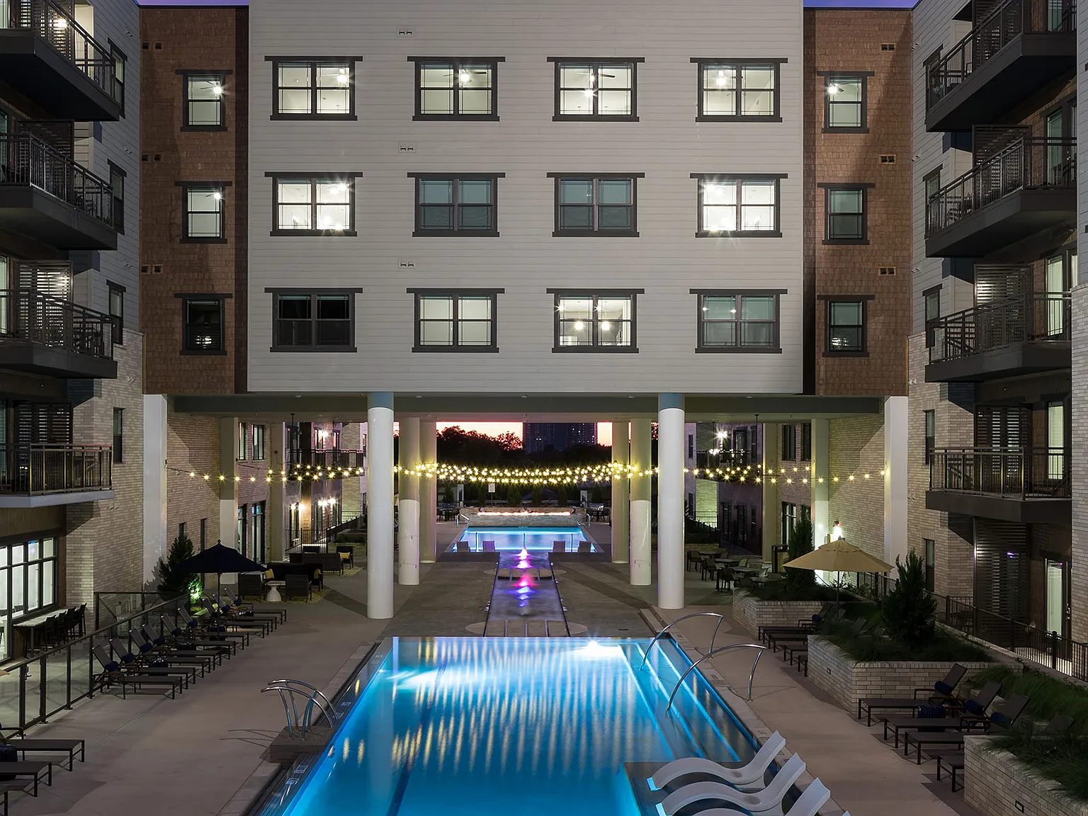 Alexan Lower Greenville — Photo 1